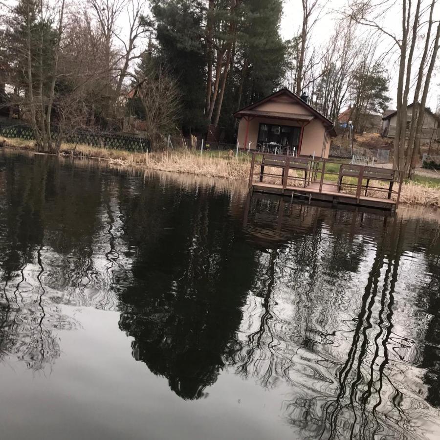 Urokliwy Domek Nad Brzegiem Jeziora Lubiatów Exteriér fotografie